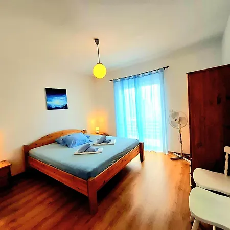 Meli Seafront Chill Rab Town