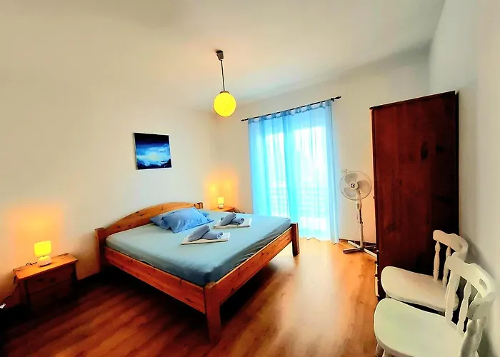 Meli Seafront Chill Rab Town